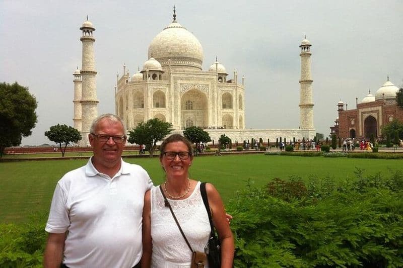 Excursion d'une journée complète au Taj Mahal au départ de Mumbai avec billets d'avion inclus