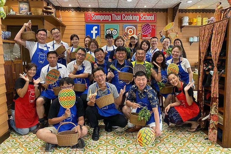 Cours de cuisine thaïlandaise à Bangkok et visite animée du marché à Silom