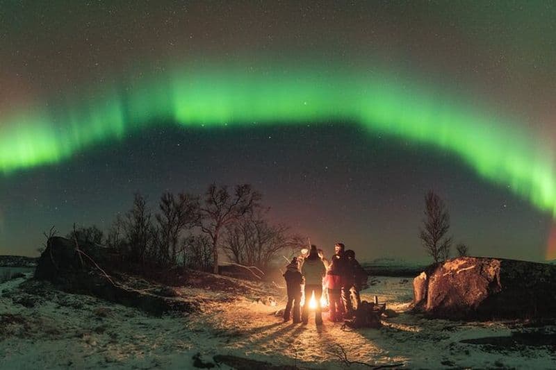 Expédition photo des aurores boréales Dîner inclus au départ d'Abisko
