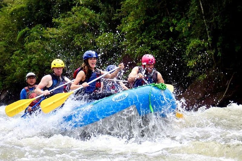 Tour de rafting
