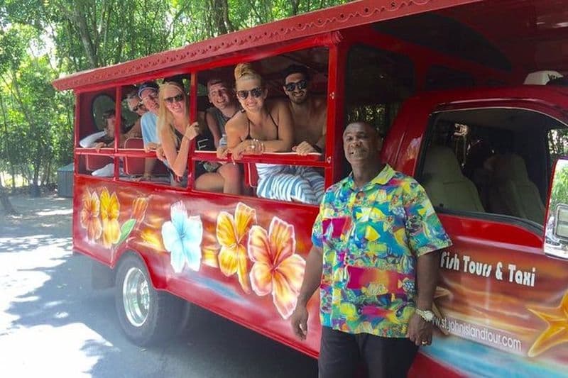 Visite privée historique / plage de quatre heures avec Star Fish Tours & Taxi