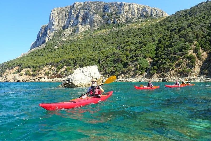 Excursion en kayak de 3 heures à Capo Figari (Golfo Aranci)
