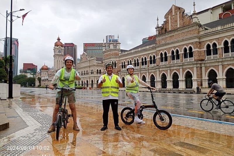 Visite à vélo du vieux KL
