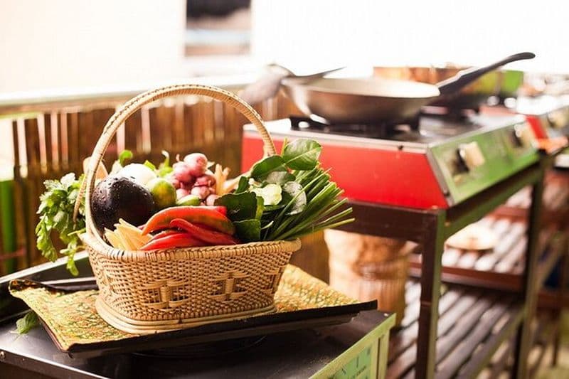 Cours de cuisine thaïlandaise en soirée Silom