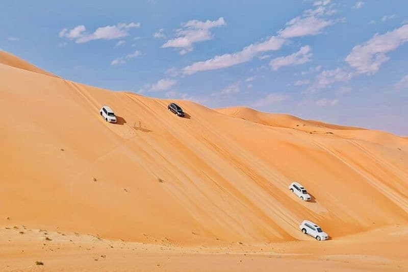 Excursion d’une journée dans le désert au départ d’Abou Dabi – Aventure en 4x4