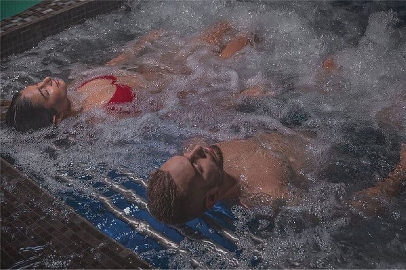 Spa thématique Medellín Cenote : hydrothérapie + sauna et bain turc