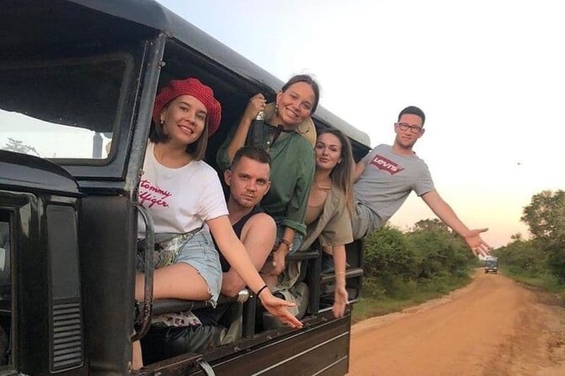 Kandy - Parc national de Minneriya et forteresse de Sigiriya Rock - Transport privé