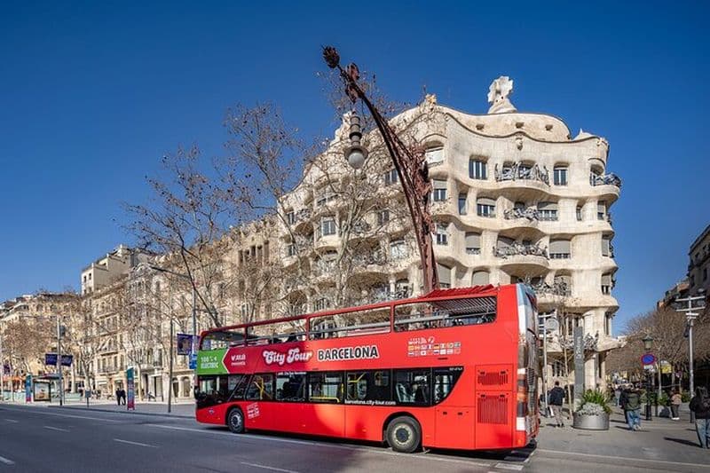 Barcelona City Tour Hop-On Hop-Off avec bateau en option