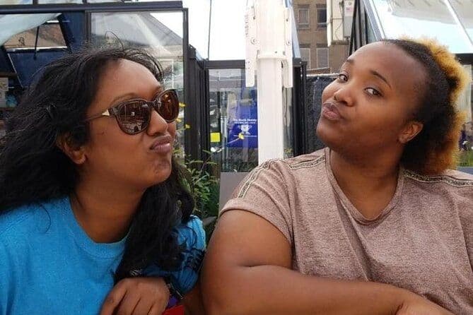 Expérience unique de chasse au trésor à Winnipeg par Operation City Quest