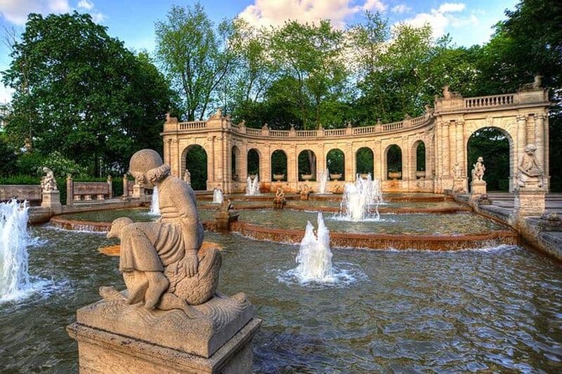 Rassemblement privé de livres audio au Volkspark Friedrichshain de Berlin