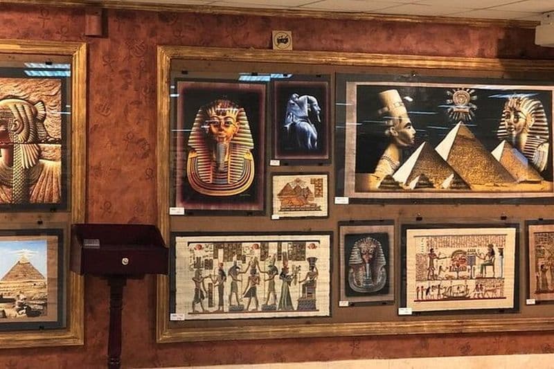 Visite du Caire Shopping Tour et une visite à l'usine de parfum et Papyrus