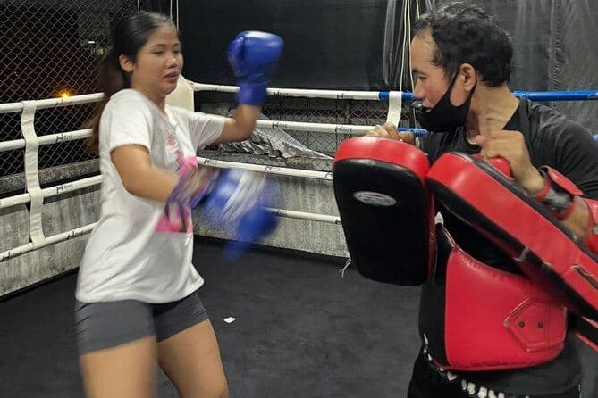Expérience complète avec le Muay Thaï, le tir à l'arc et le tir à l'arc à Bangkok