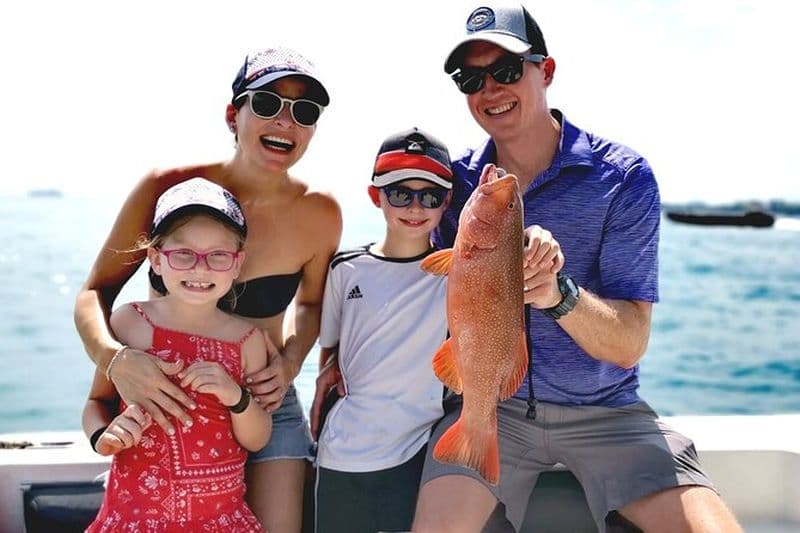 Participez à la pêche en yacht dans les îles du sud de Singapour