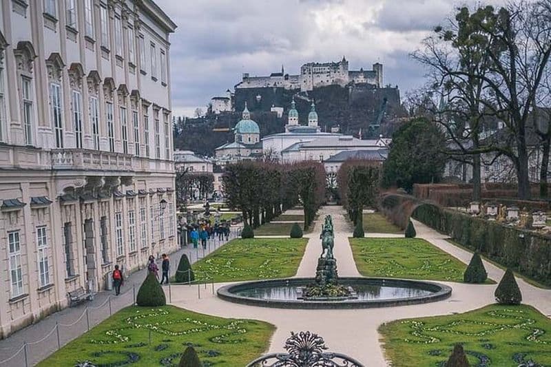 Visite à pied des religieuses et des nazis à Salzbourg