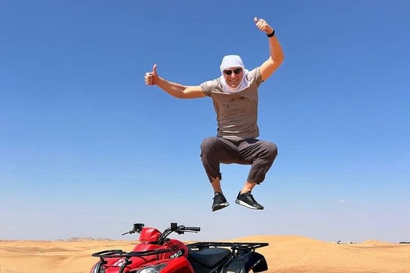 Dubaï Desert All Inclusive Experience VTT Camel Ride et barbecue