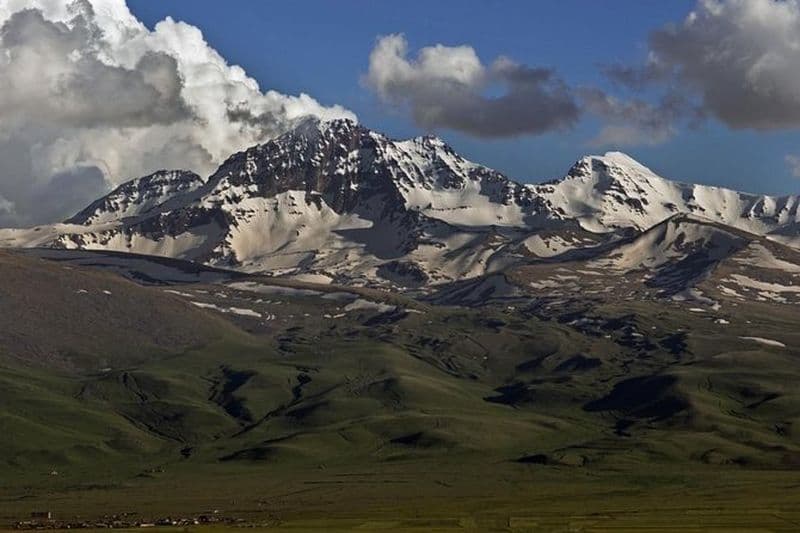Randonnée quotidienne en jeep à la montagne d'Aragats