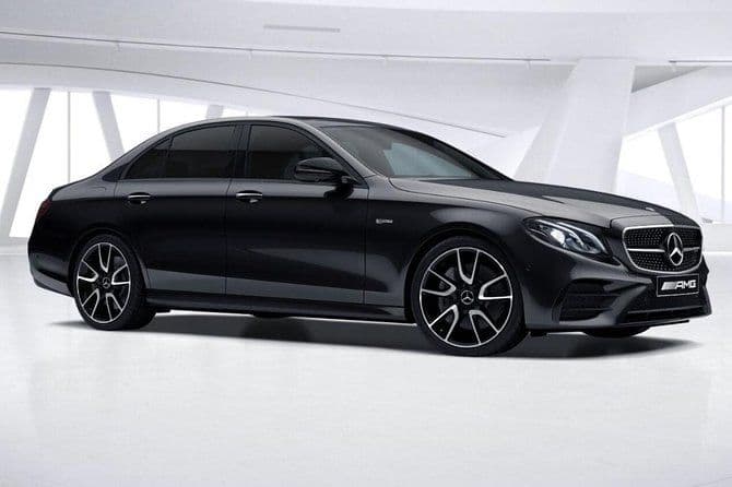 Transfert aéroport: Abu Dhabi City à Aéroport AUH en voiture d'affaires