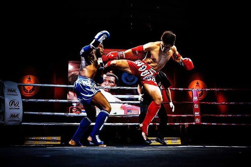 Chiang Mai Muay Thai Boxing Live au Thapae Stadium