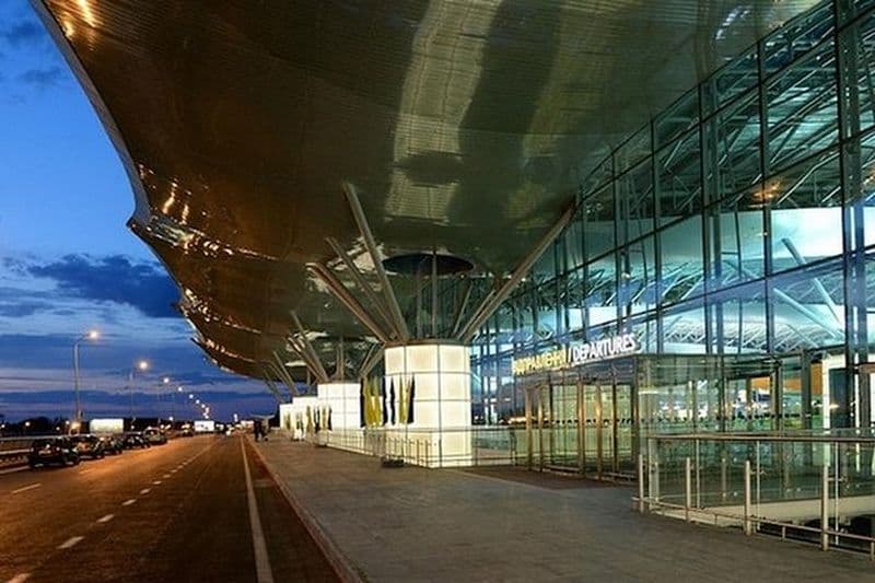 Transfert privé : aéroport international de Kiev Boryspil à votre hôtel de Kiev