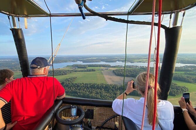 Vol en Montgolfière Cerfontaine Lacs de l'Eau d'Heure