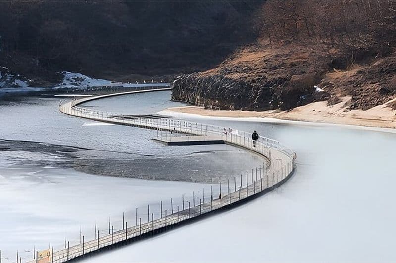 Cheorwon Winter Day Tour : DMZ Monorail, Hantan Canyon & Labor HQ