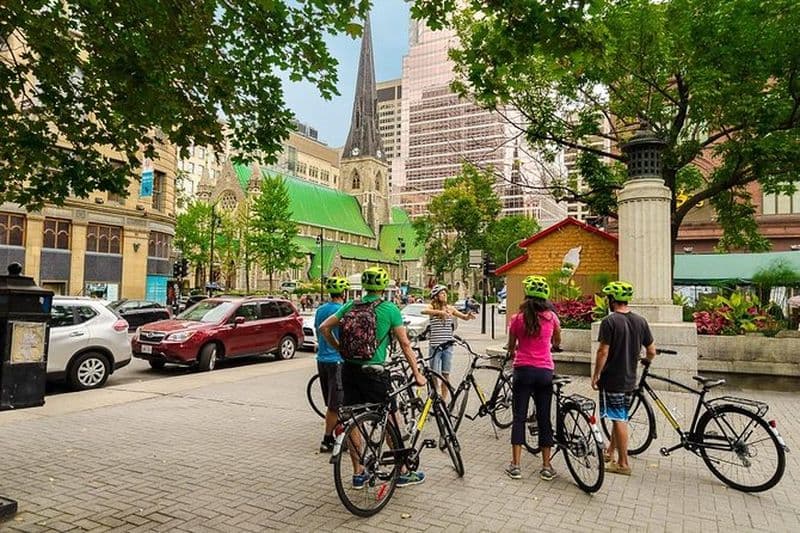 Visite à vélo architecturale de 3hrs de Montréal avec vélo régulier ou électrique Bière et vin inclus