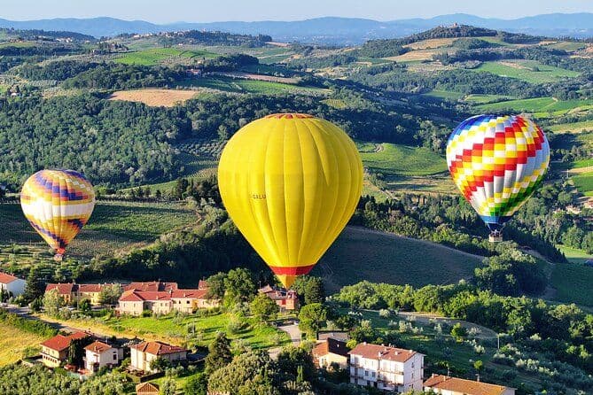 Visite privée : vol en montgolfière en Toscane au départ de Sienne