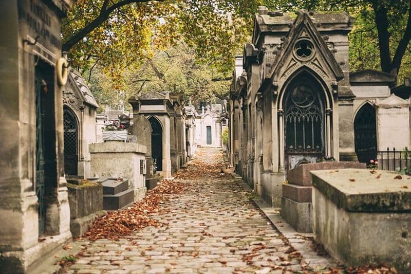 Billet Paris: Visite guidée des célèbres tombes du cimetière du Père Lachaise