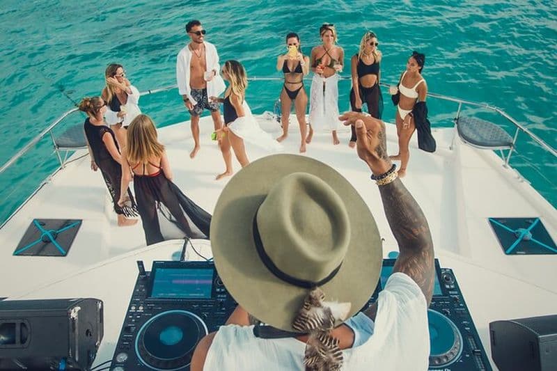 Soirée DJ tout compris à Cancun en 51' Leopard