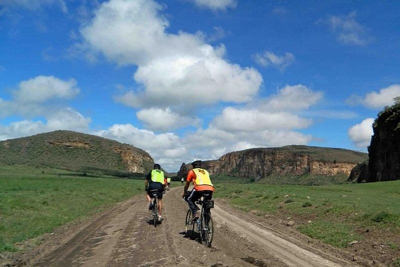 Excursion à vélo: excursion d'une journée au lac Naivasha et à Hell's Gate