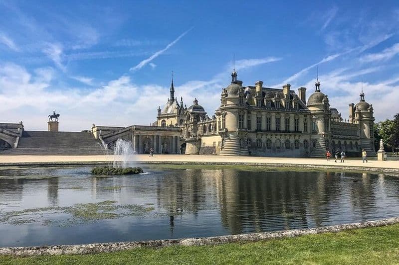 Billet Excursion d'une demi-journée : Paris au château de Chantilly, musées et parc