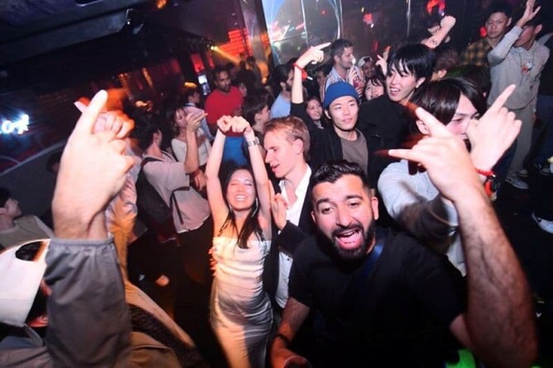 Osaka Shinsaibashi CHEVAL Forfait VIP pour étrangers