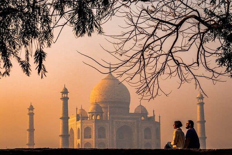 Visite privée de 2 nuits du Taj Mahal et d'Agra depuis la jetée de croisière fluviale