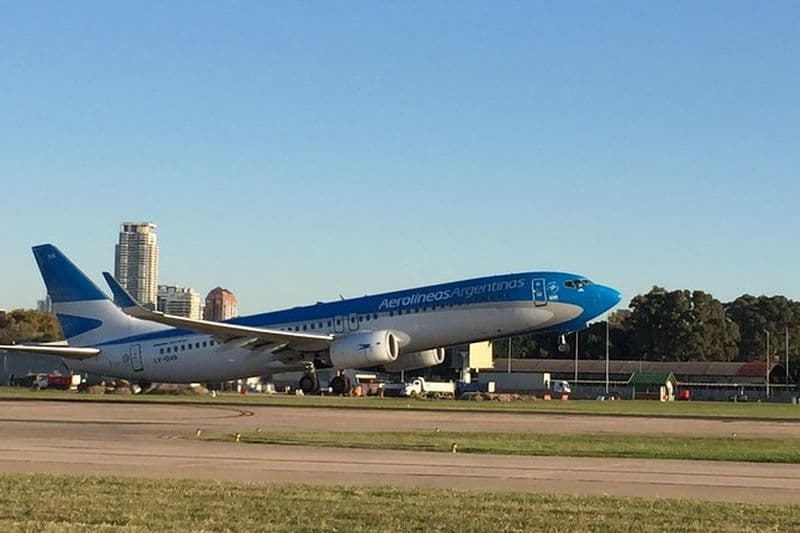 TRANSFERT AÉROPORT LOCAL (AEP) avec chauffeur parlant anglais