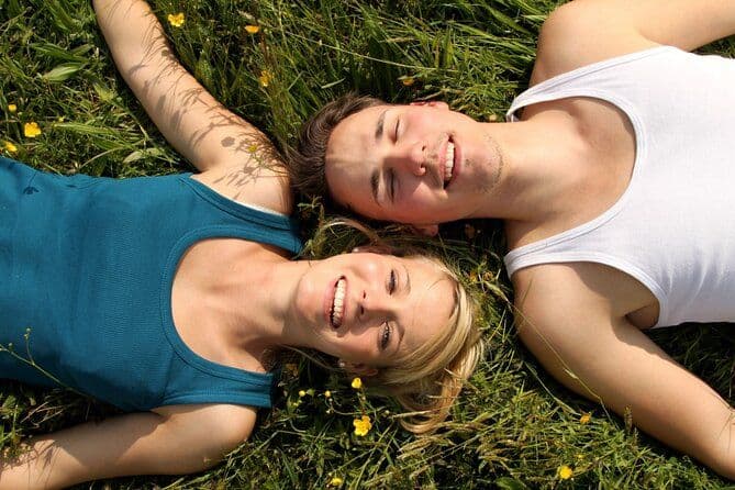 Visite à pied romantique dans le village de montagne de Triesenberg