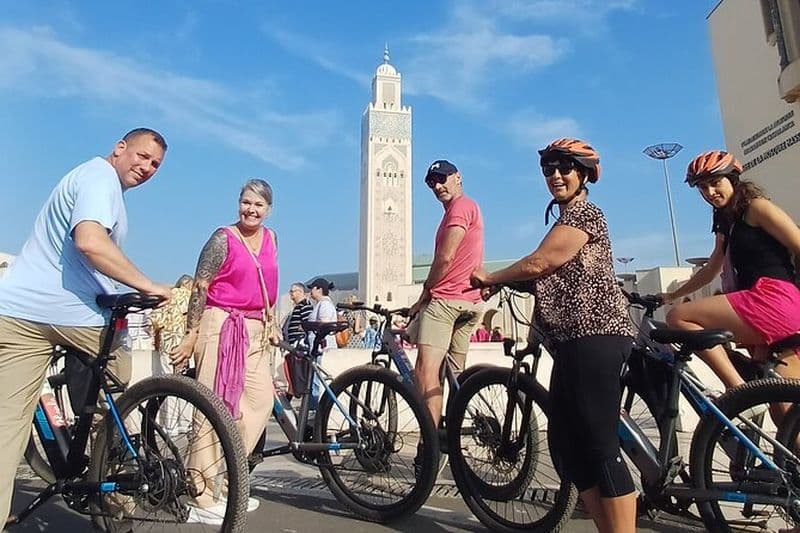 21 Km Visite guidée à vélo à Casablanca: Explorer la ville vibrante