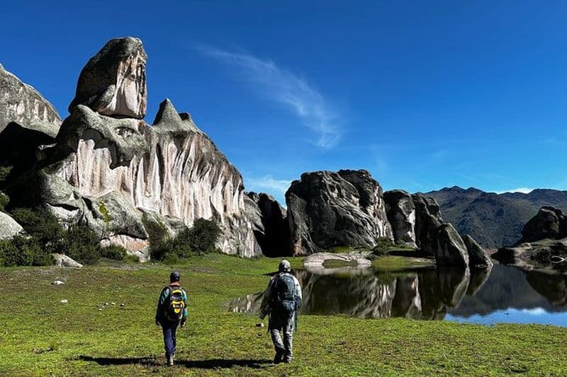 Lima: Excursion privée d'une journée en 4x4 à Marcahuasi