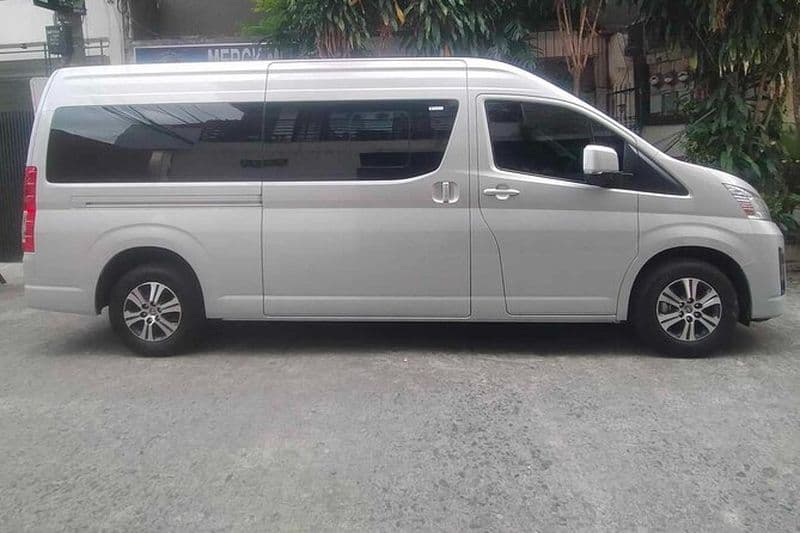 Transfert privé à l'arrivée : de l'aéroport international de Ninoy Aquino à Manille