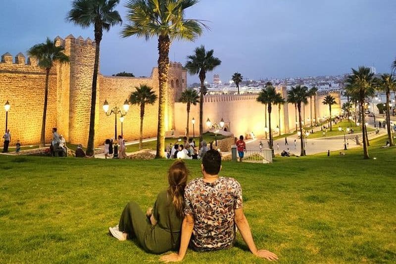 Visite à pied de Rabat, Ville lumière la nuit