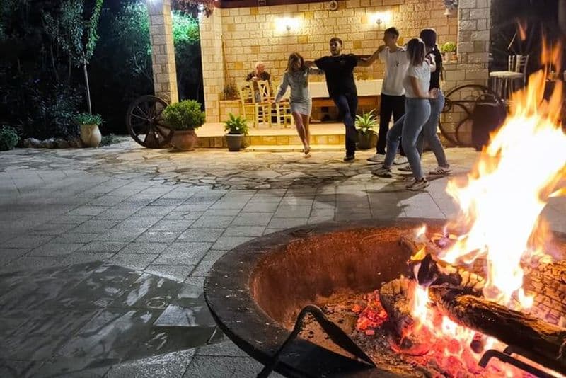 Cours de danse et dîner à Nauplie Boumpoulinas Grèce
