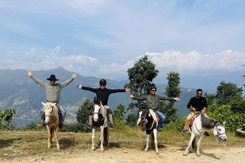 Équitation d'une demi-journée à Pokhara