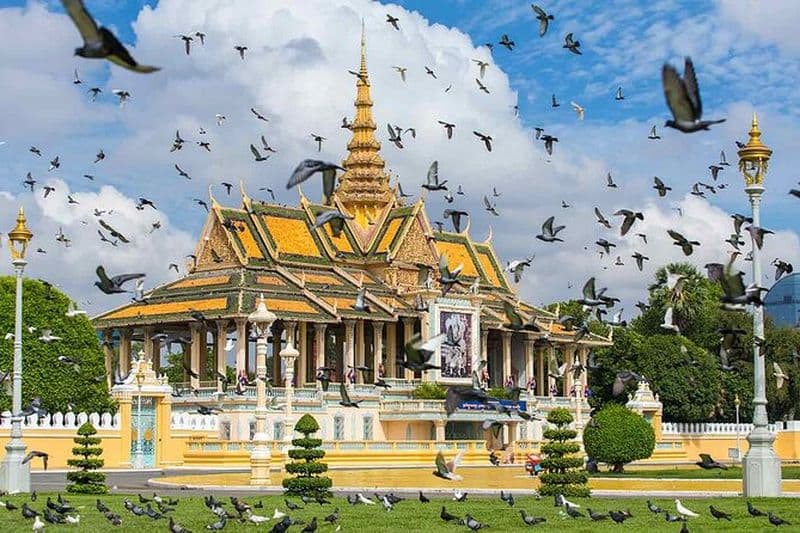 Billet Visite de Phnom Penh, palais royal, musée du génocide et champs de la mort