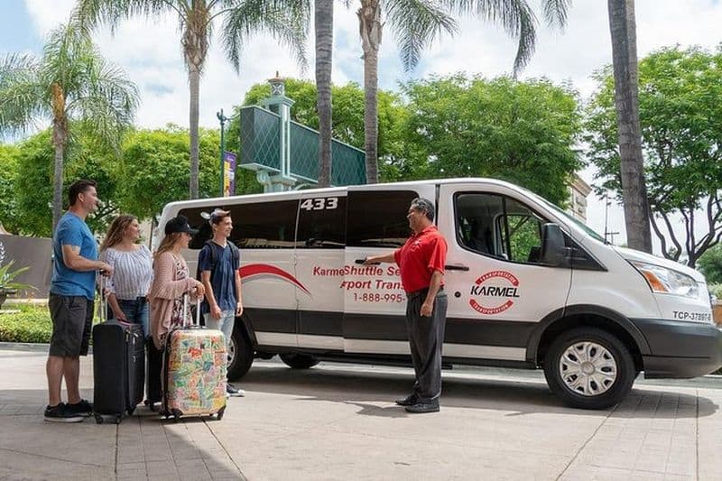 Transfert Aéroport Partagé Transfert: Aéroport International LAX à Anaheim, Buena Park ou Garden Grove