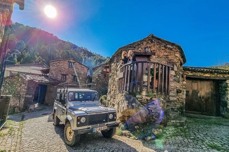 Visite privée en jeep Serra da Lousã et villages de schiste