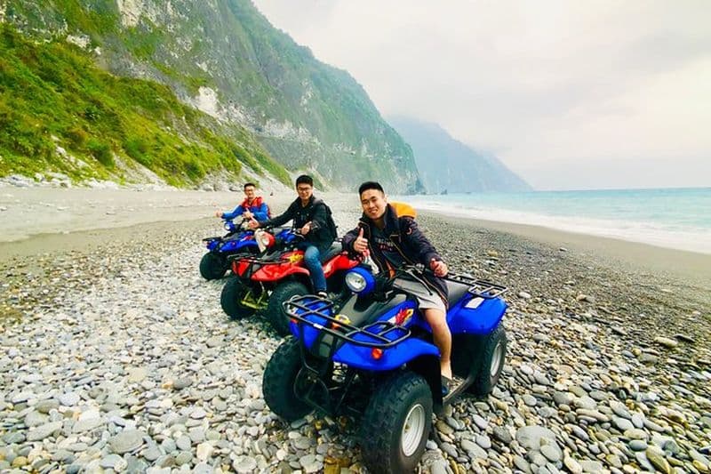 Expérience de conduite autonome en VTT sauvage