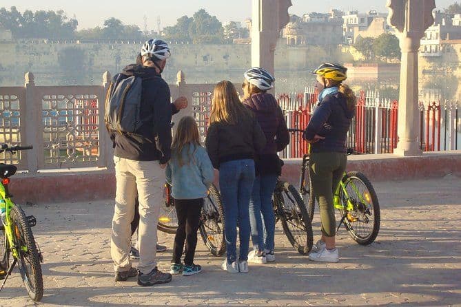 Parcourez le charme de Jaipur à vélo - Cuisine|Patrimoine|Temple (récompensé)