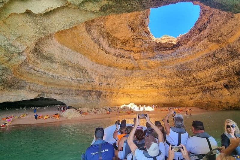 Visite des grottes de Benagil avec observation des dauphins depuis Albufeira