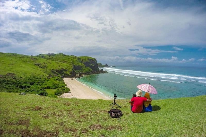 Visite culturelle et panoramique de Lombok : Poterie, tissage et plages