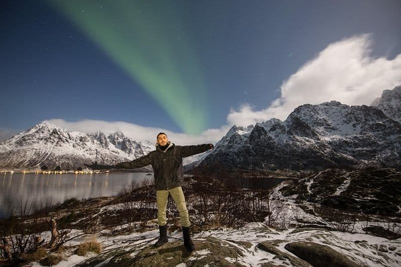 Chasser les aurores boréales dans les îles Lofoten avec un photographe professionnel