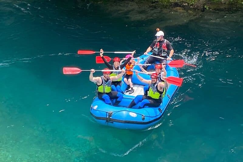 Rafting extrême dans le parc national de Vikos Gorge